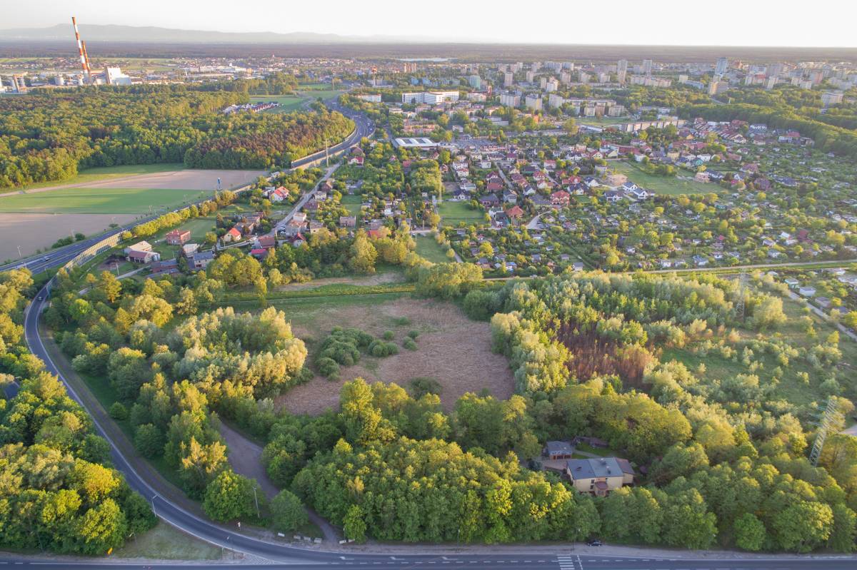 Dzielnica Tychów - Wartogłowiec (ujęcie z drona) Autor: Nad Dachami