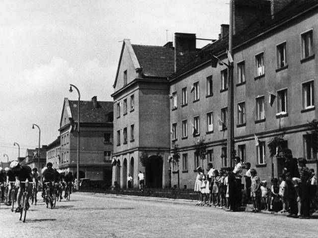 Wyścig kolarski - zdjęcie z archiwum Muzeum Miejskiego w Tychach