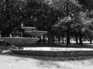 Fontanna w parku, lata 80. XX w. Foto: K. Pilecki, ze zbiorów Muzeum Miejskiego w Tychach Autor: K. Pilecki