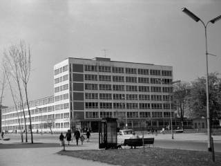 „Biurowiec budowlanych”, ok. 1960 r. Foto: Z. Kubski, ze zbiorów Muzeum Miejskiego w Tychach Autor: Zygmunt Kubski