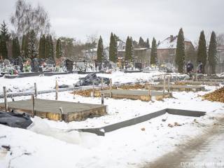 Budowa kolumbariów na cmentarzu Wartogłowiec Autor: Piotr Podsiadły