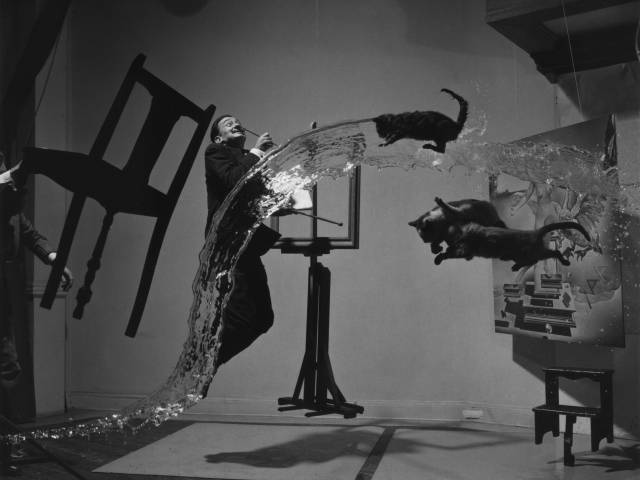 Bunt, wiszące zegary i szalona muza. Salvador Dali