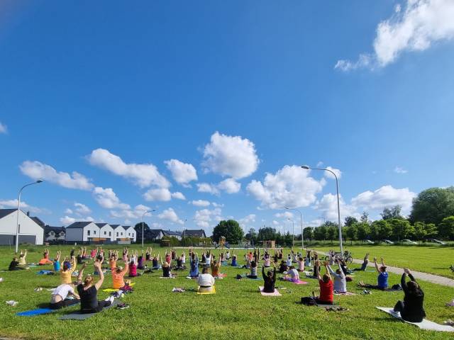 Aktywne Parki: Joga w parku Suble