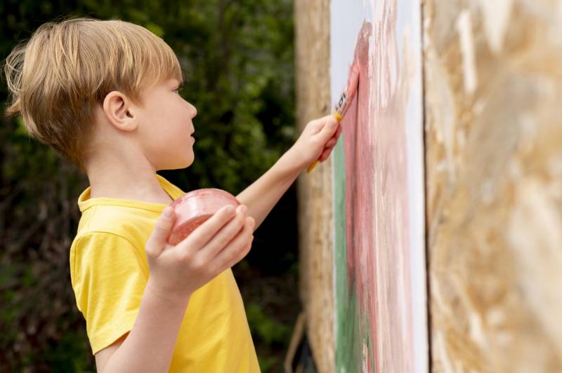 „Kolorujemy Miasto – 10 lat Razem!” - konkurs plastyczny