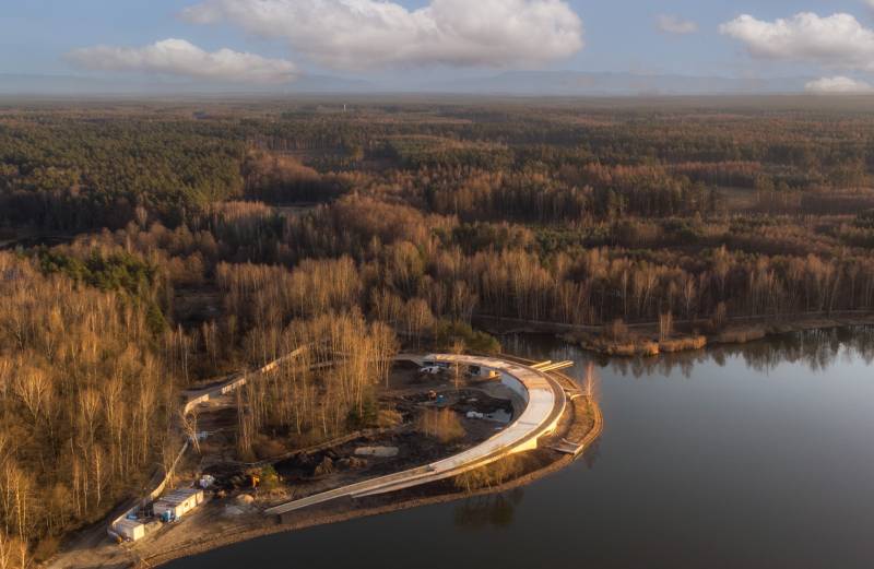 Przystań sportów wodnych w budowie