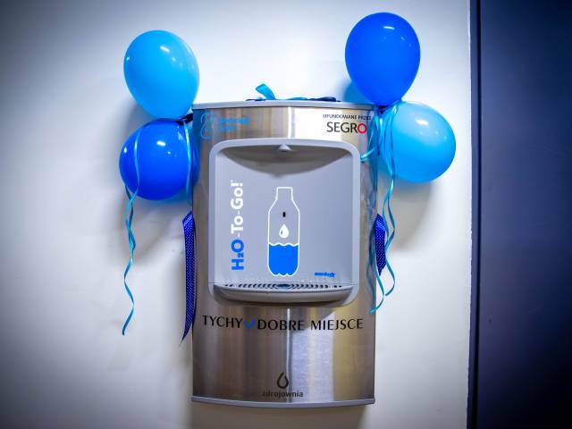 Nowoczesne zdroje wodne w tyskich szkołach