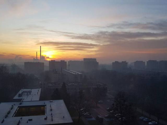 Ryzyko wystąpienia przekroczenia poziomu infromowania dla pyłu zawieszonego PM10 w powietrzu 21 i 22 stycznia