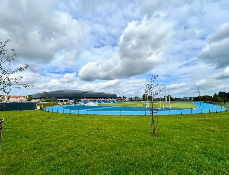 Umowa na oświetlenie i zadaszenie trybun Areny Lekkoatletycznej podpisana