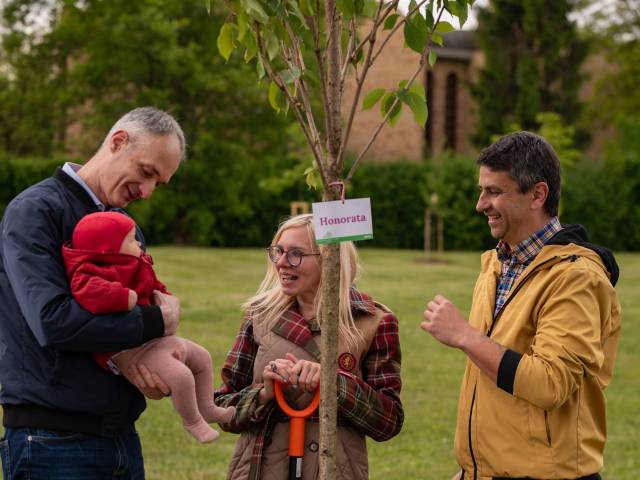 Rodzinne sadzenie drzew 