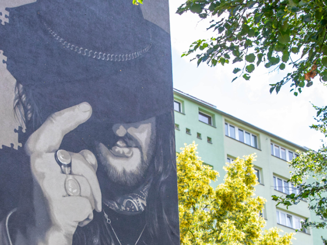 Trolejbusem z bluesem – śladami Ryśka Riedla