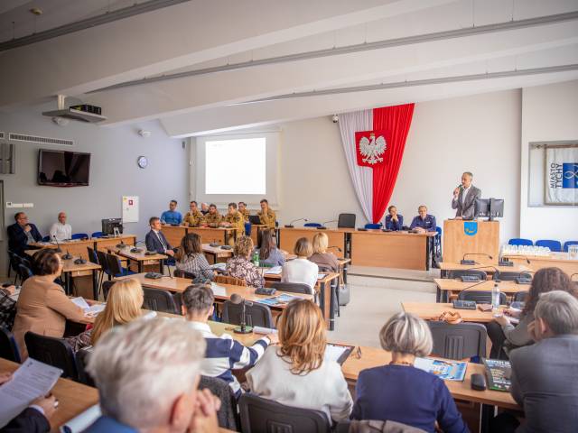 Bezpieczeństwo w placówkach oświatowych. Szkolenie dla dyrektorów